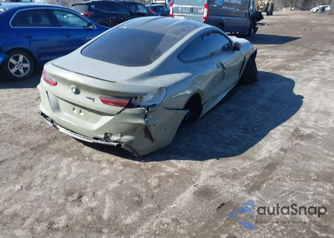 2020 BMW M8 Competition z USA, uszkodzony, nr VIN WBSAE0C04LBM08407